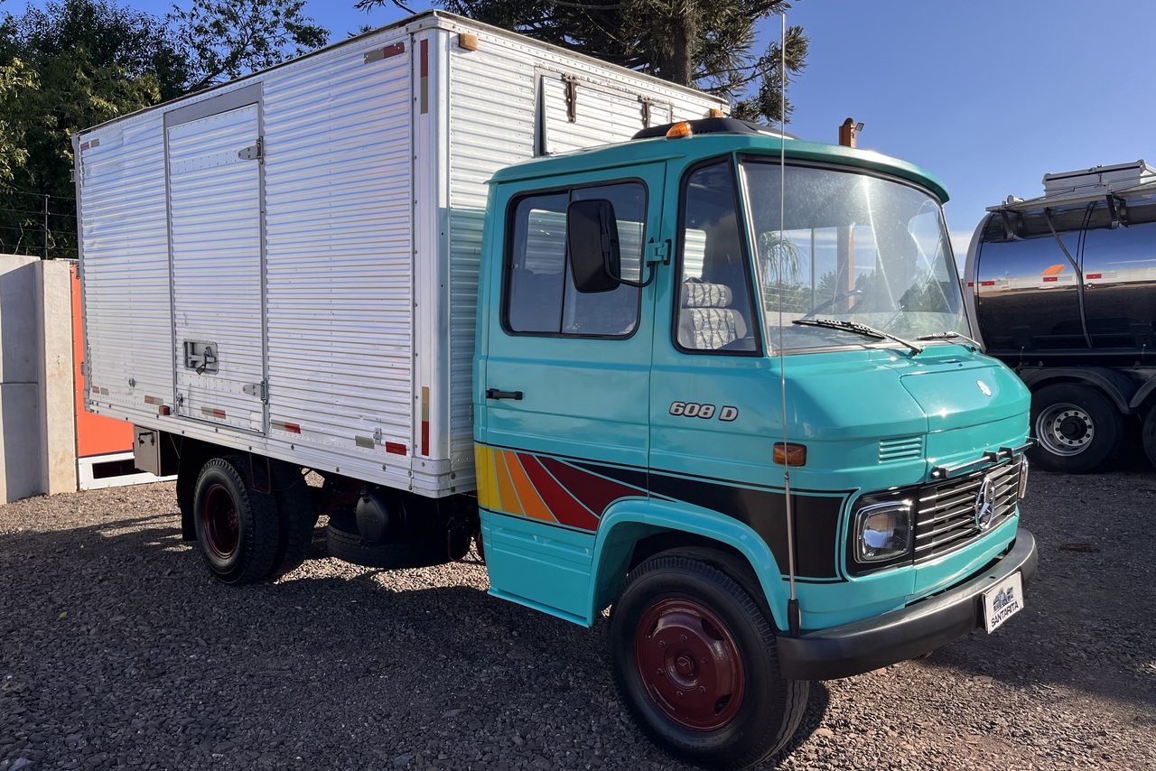 Mercedes Benz MB 608 - 77/77 2