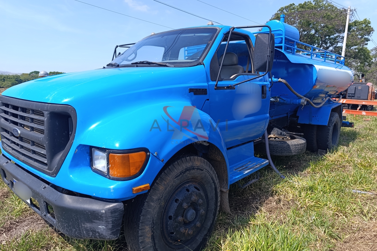Ford F12000 - 99/99 20