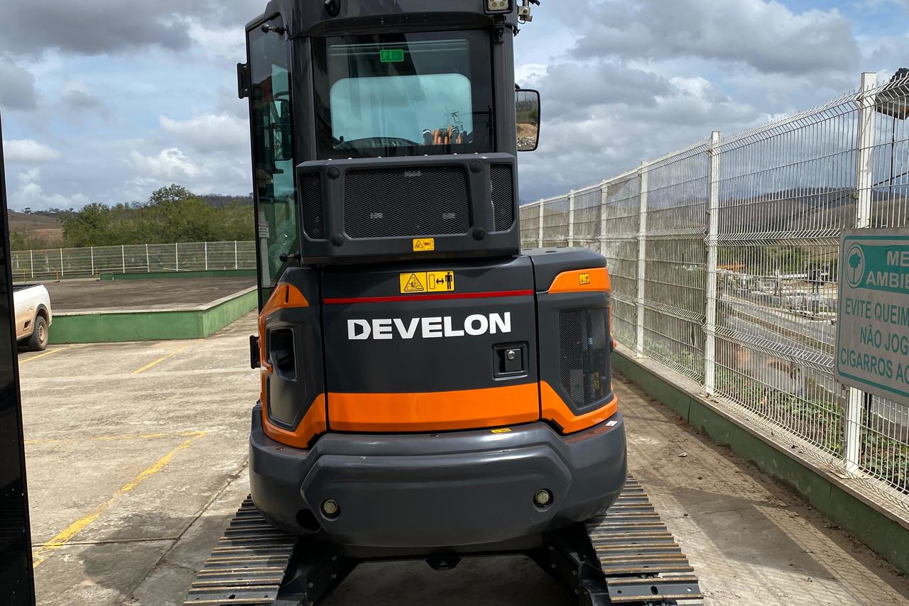 Develon DX35Z-7M - 24/24 10