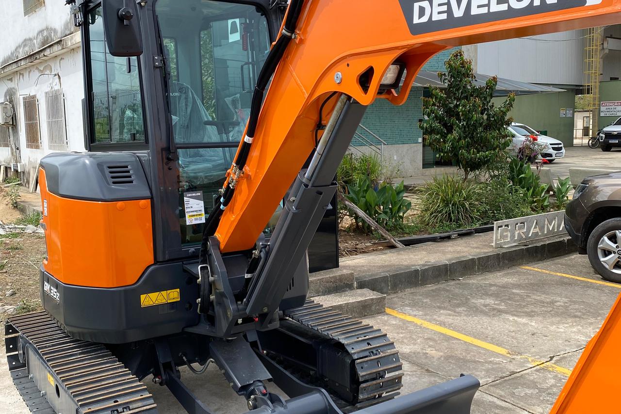 Develon DX35Z-7M - 24/24 12