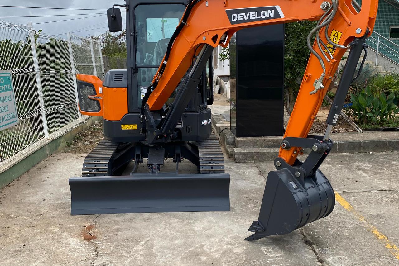 Develon DX35Z-7M - 24/24 14