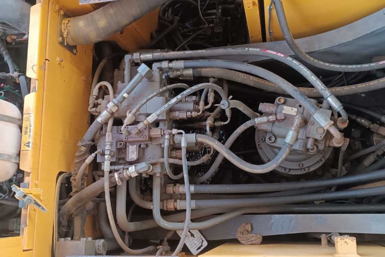 Volvo EC210B - 12/12 10