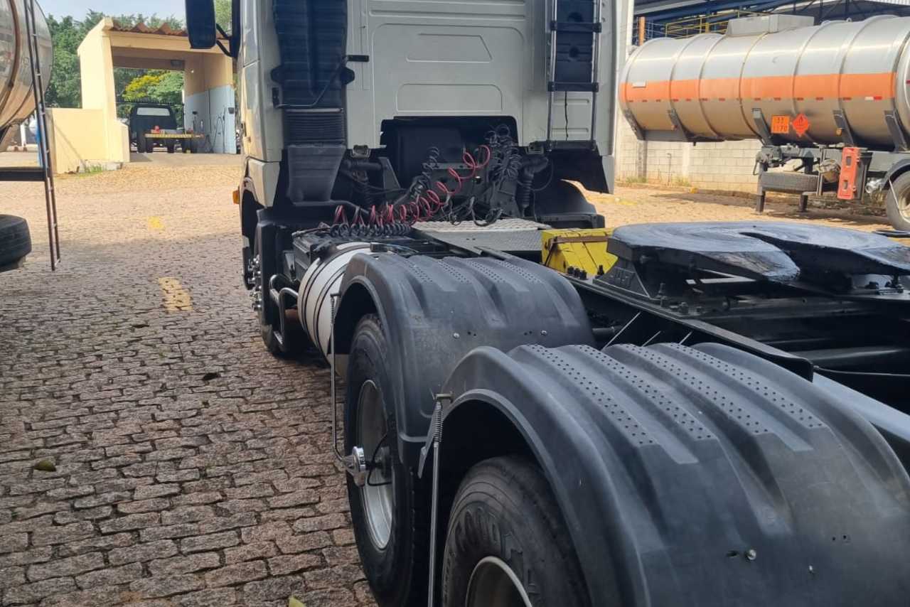 Volvo FH12 380 - 04/04 11