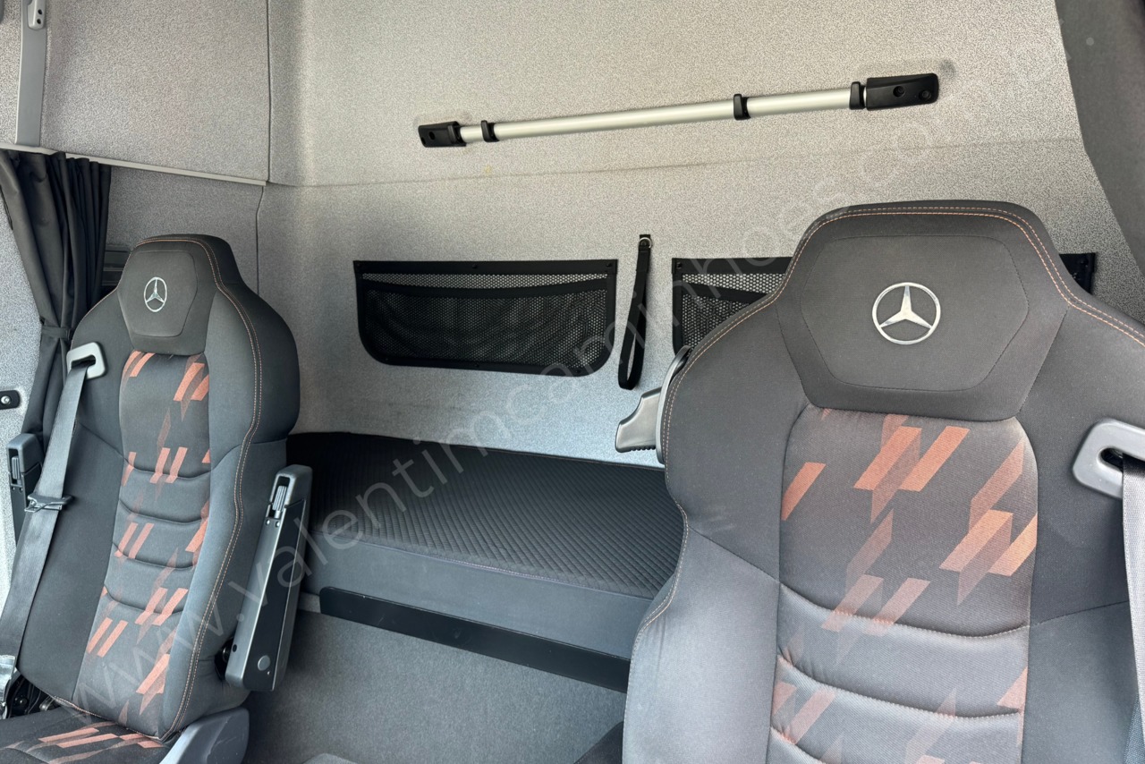 Mercedes Benz MB 2041 - 18/19 16