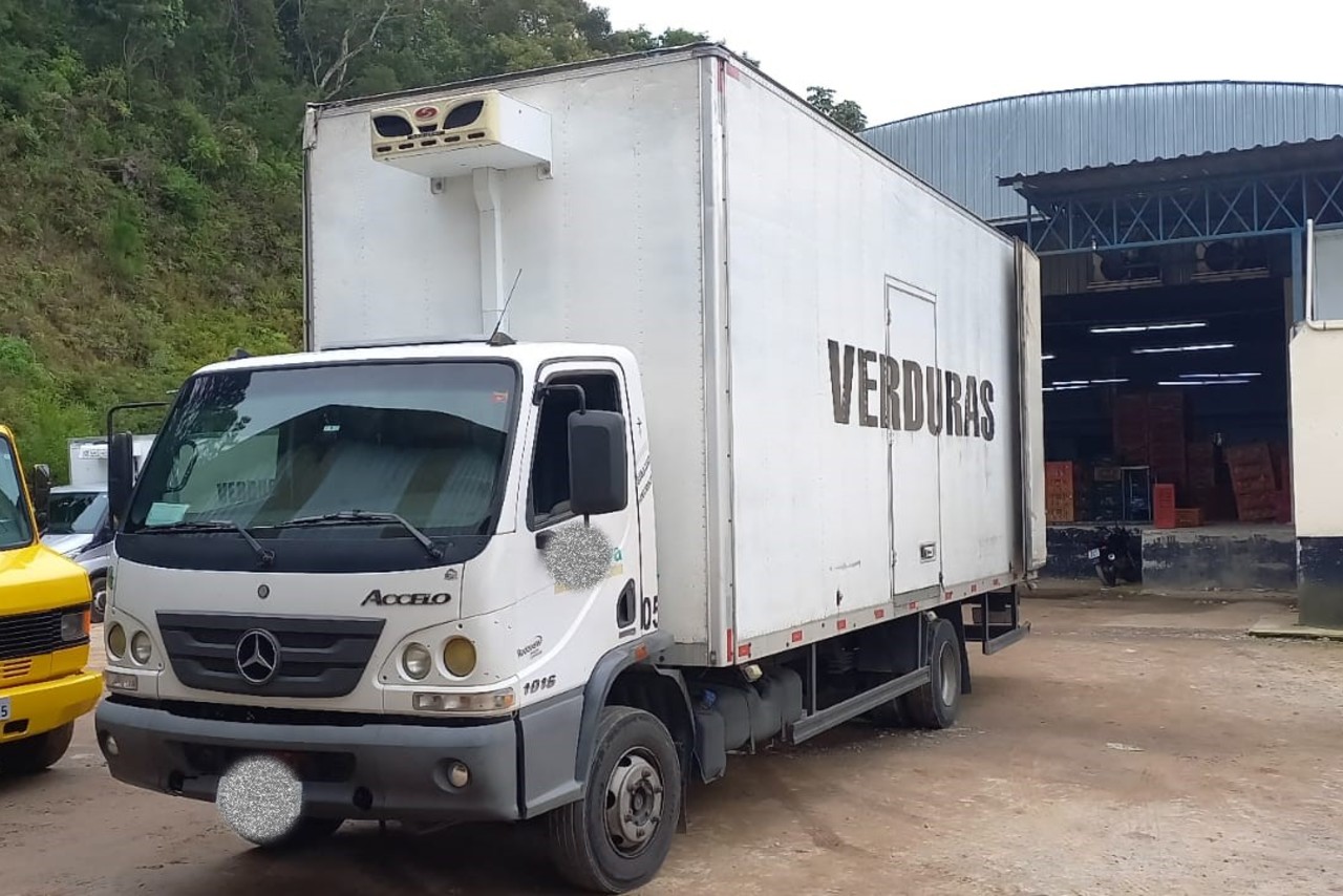 Mercedes Benz Accelo 1016 - 14/14 2