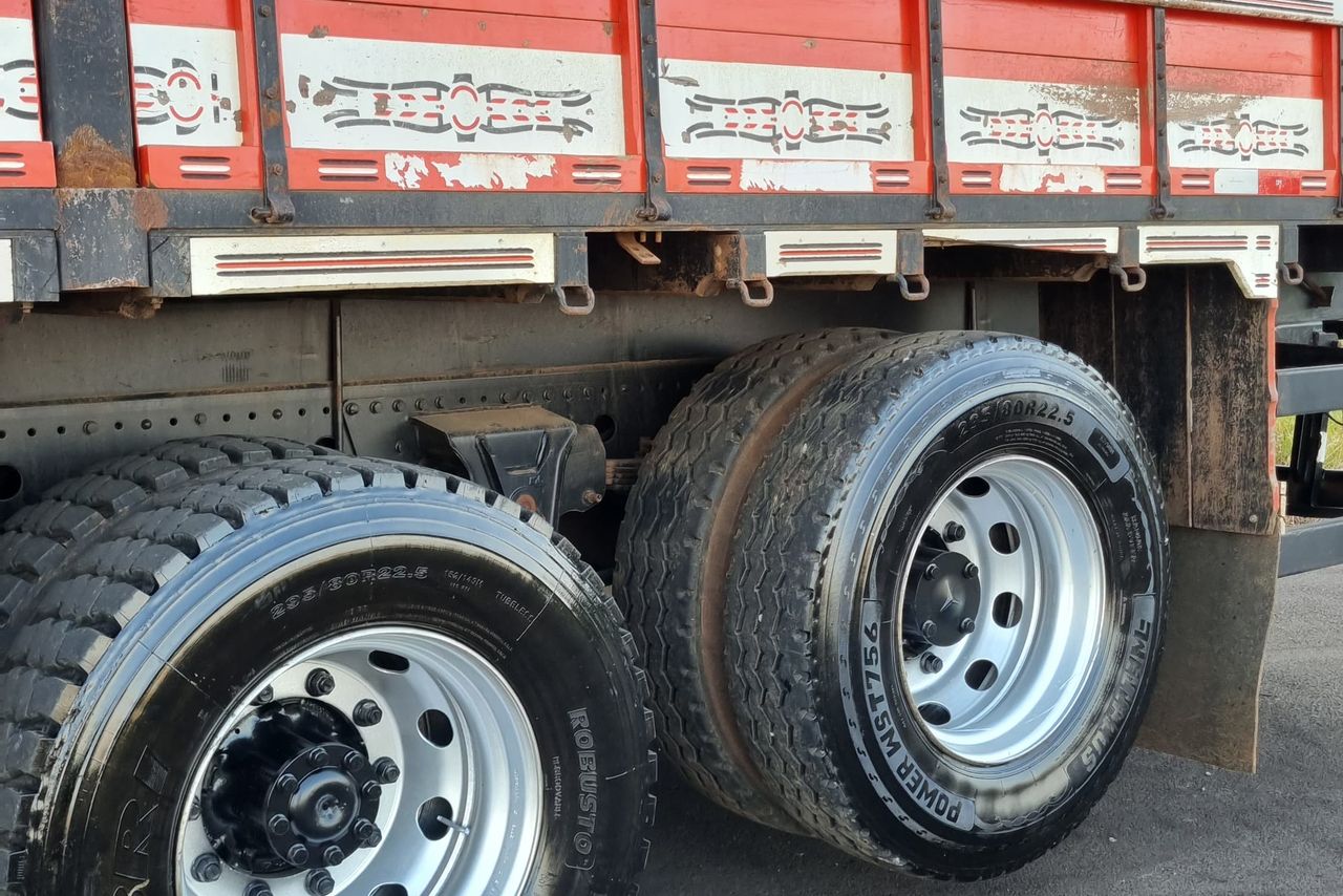 Mercedes Benz Atego 3330 - 13/13 8