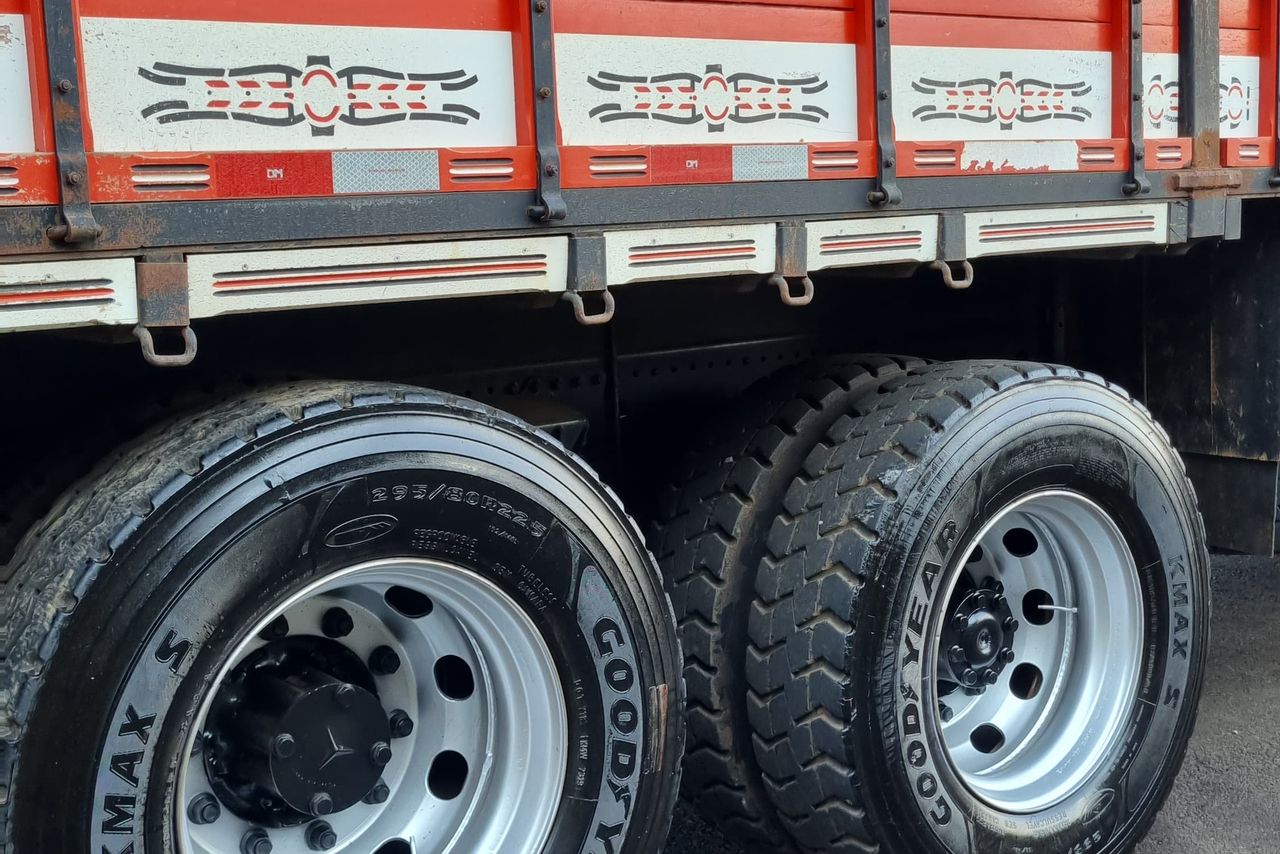 Mercedes Benz Atego 3330 - 13/13 12