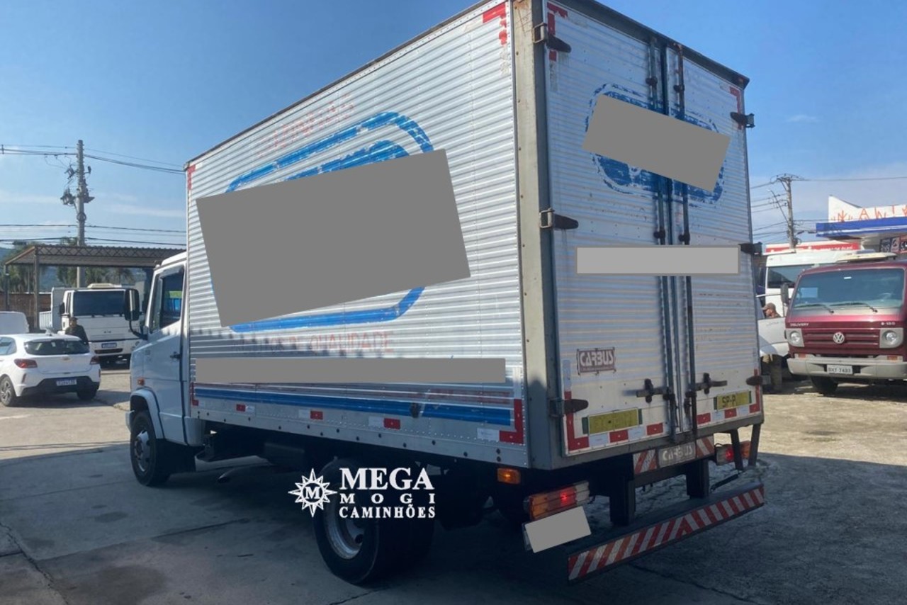 Mercedes Benz MB 710 - 10/11 5