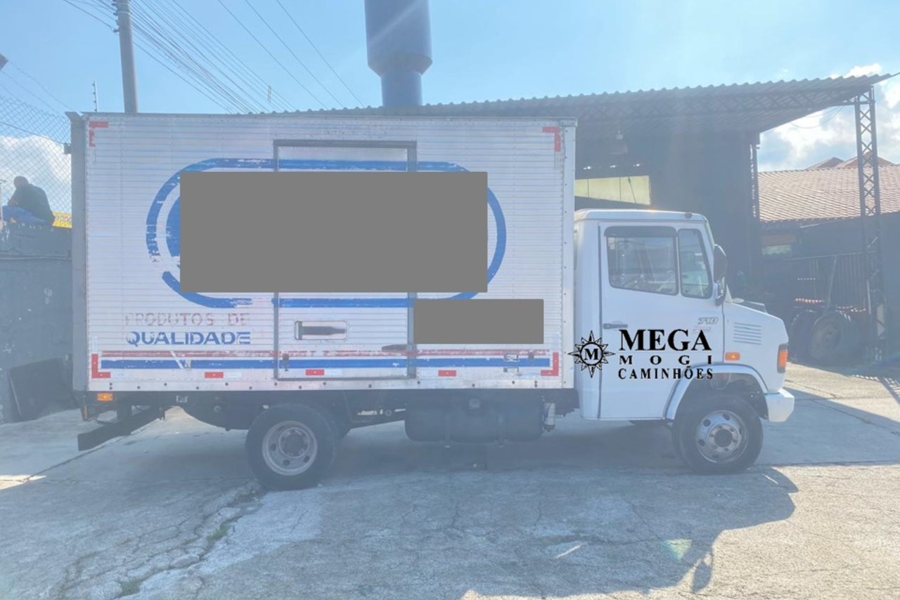 Mercedes Benz MB 710 - 10/11 6