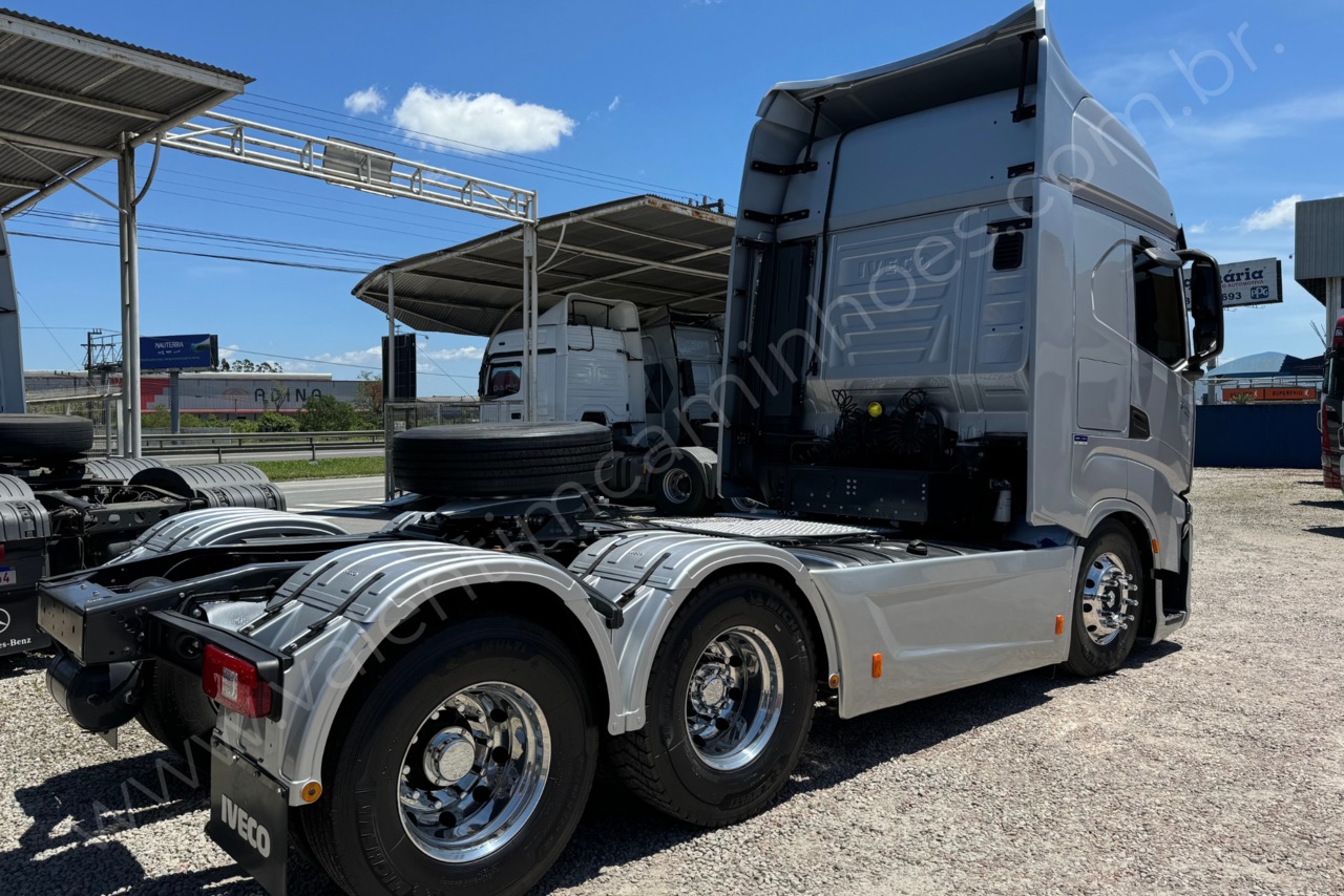 Iveco 480 - 23/23 11