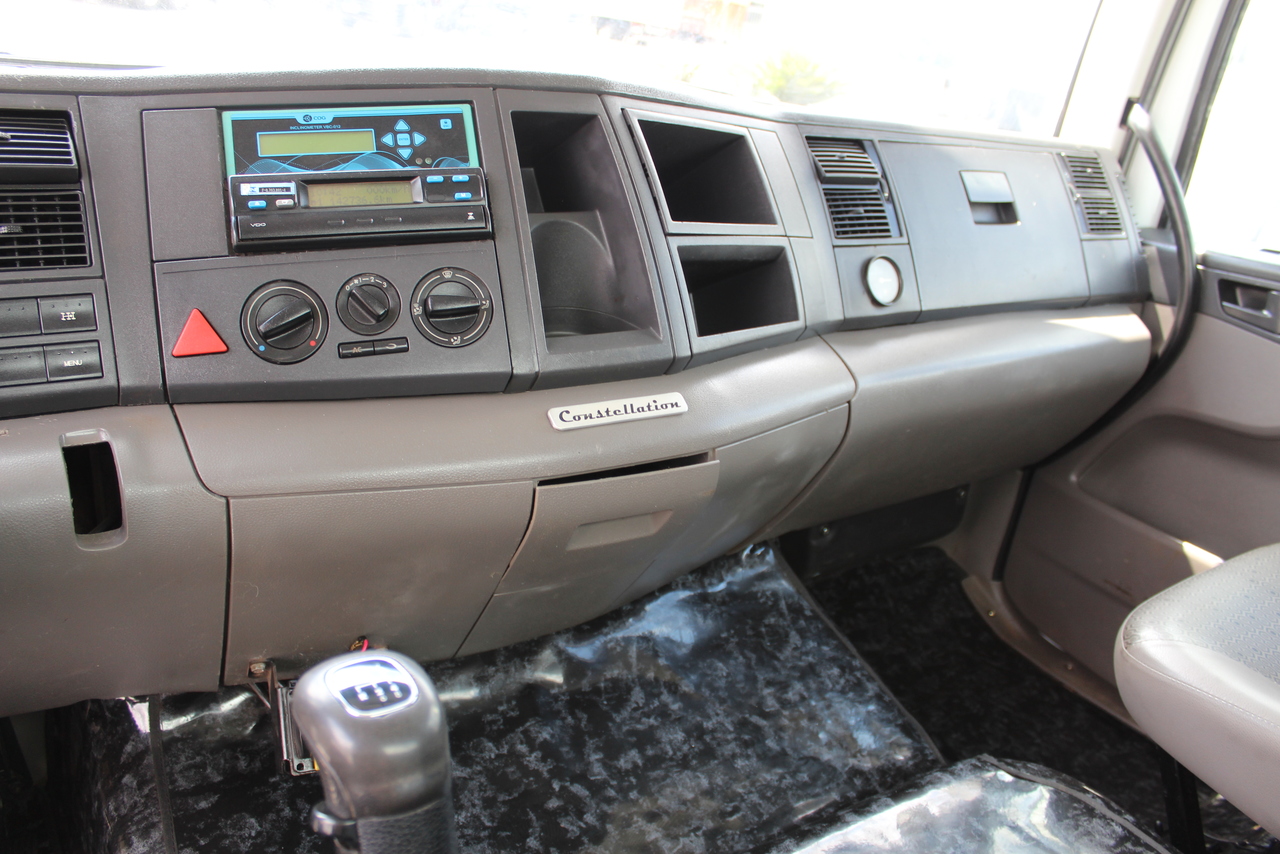 Volkswagen 26-280 Constellation 6x4 - 20/15 5