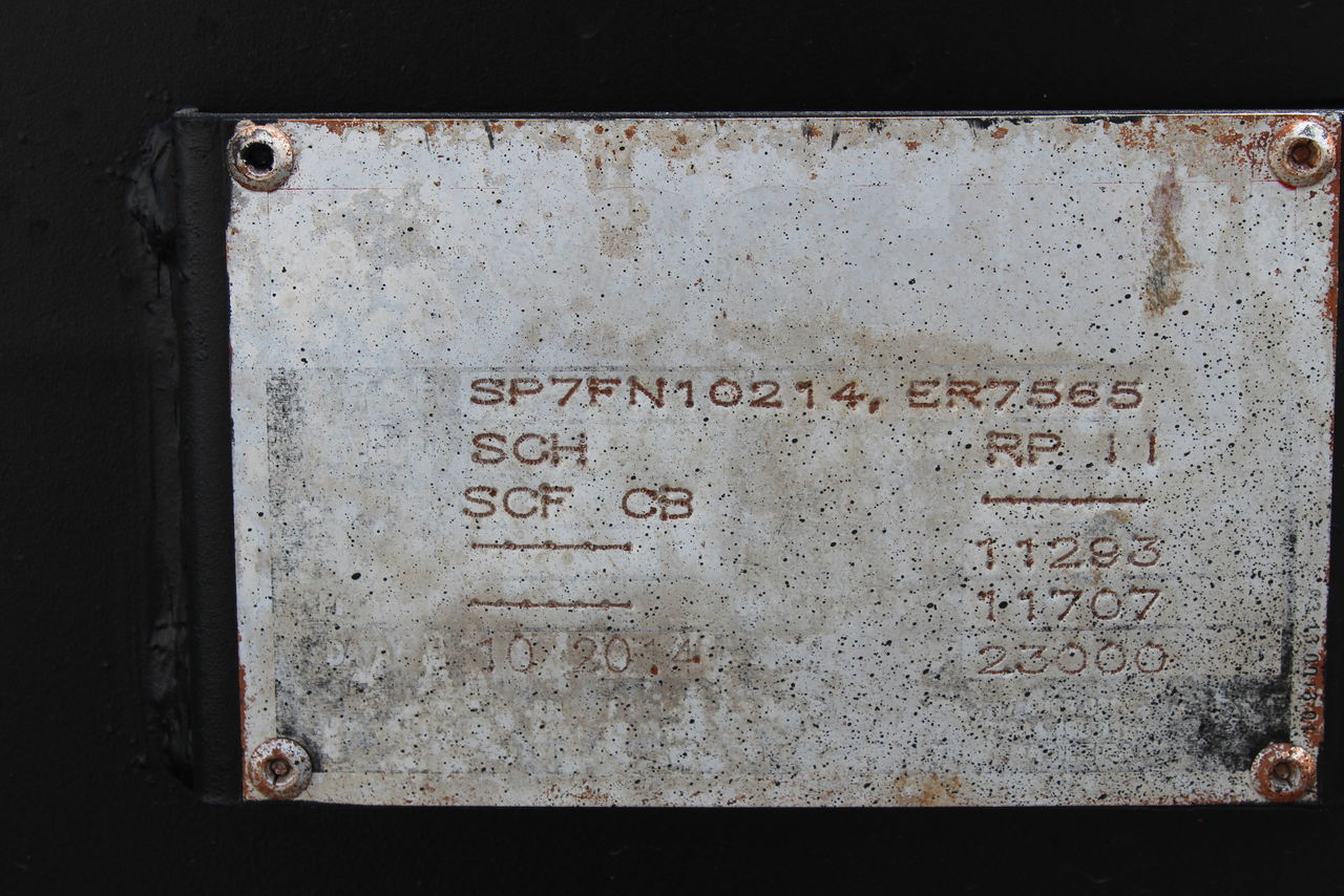 Volkswagen 26-280 Constellation 6x4 - 20/15 17