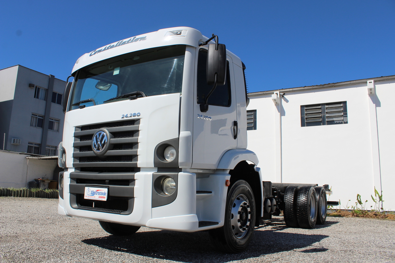 Volkswagen 24-280 E Constellation 6x2 - 18 11