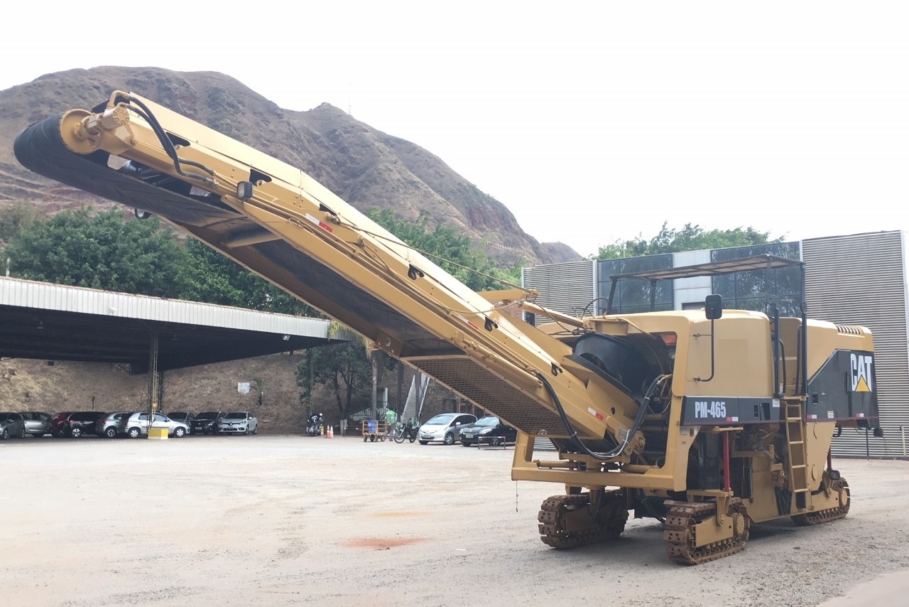 Caterpillar PM465 - 98/98 4