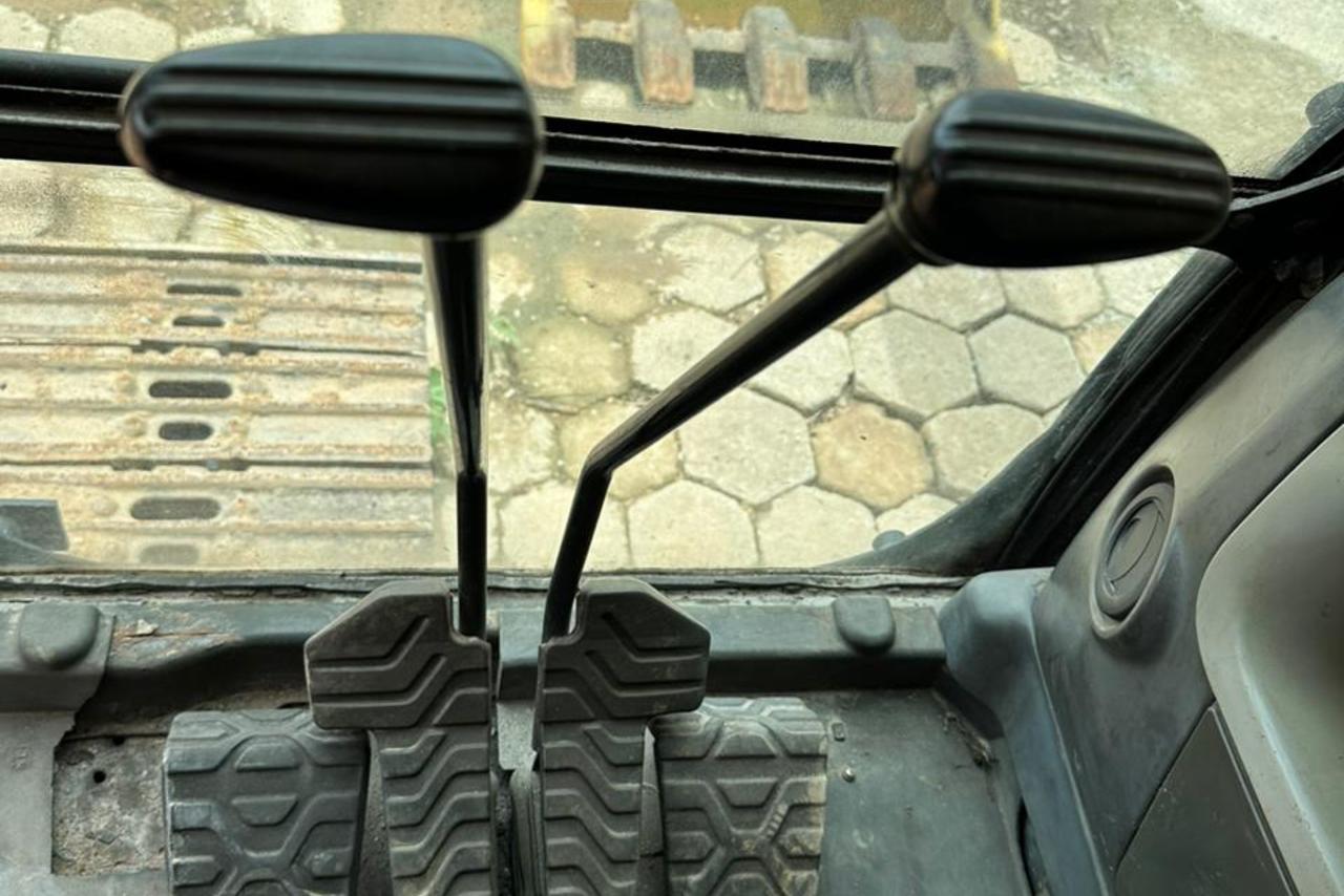 Caterpillar 320 DL - 11/11 3