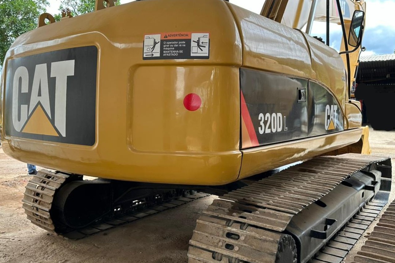 Caterpillar 320 DL - 11/11 6