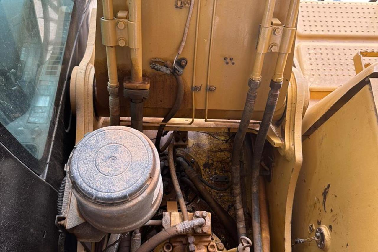 Caterpillar 320 DL - 11/11 7