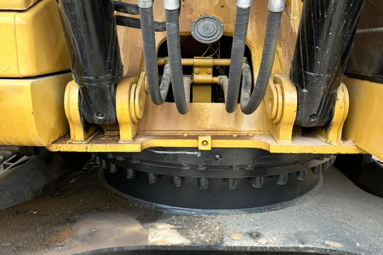 Caterpillar 320 DL - 11/11 9