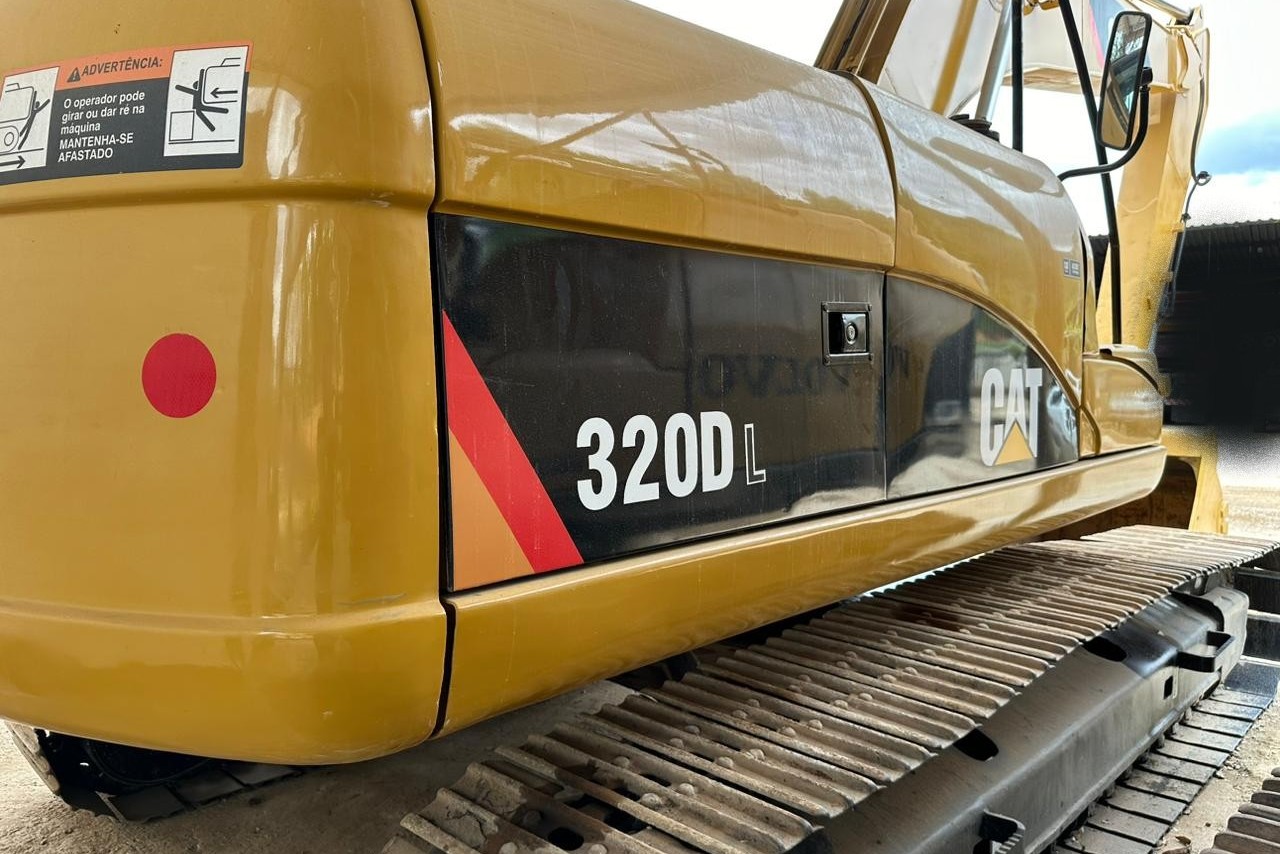 Caterpillar 320 DL - 11/11 12