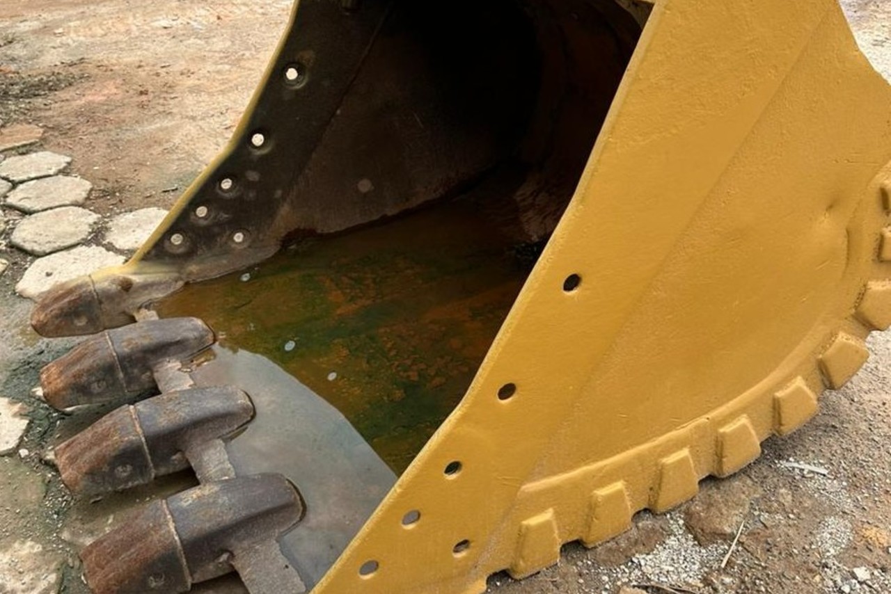 Caterpillar 320 DL - 11/11 13