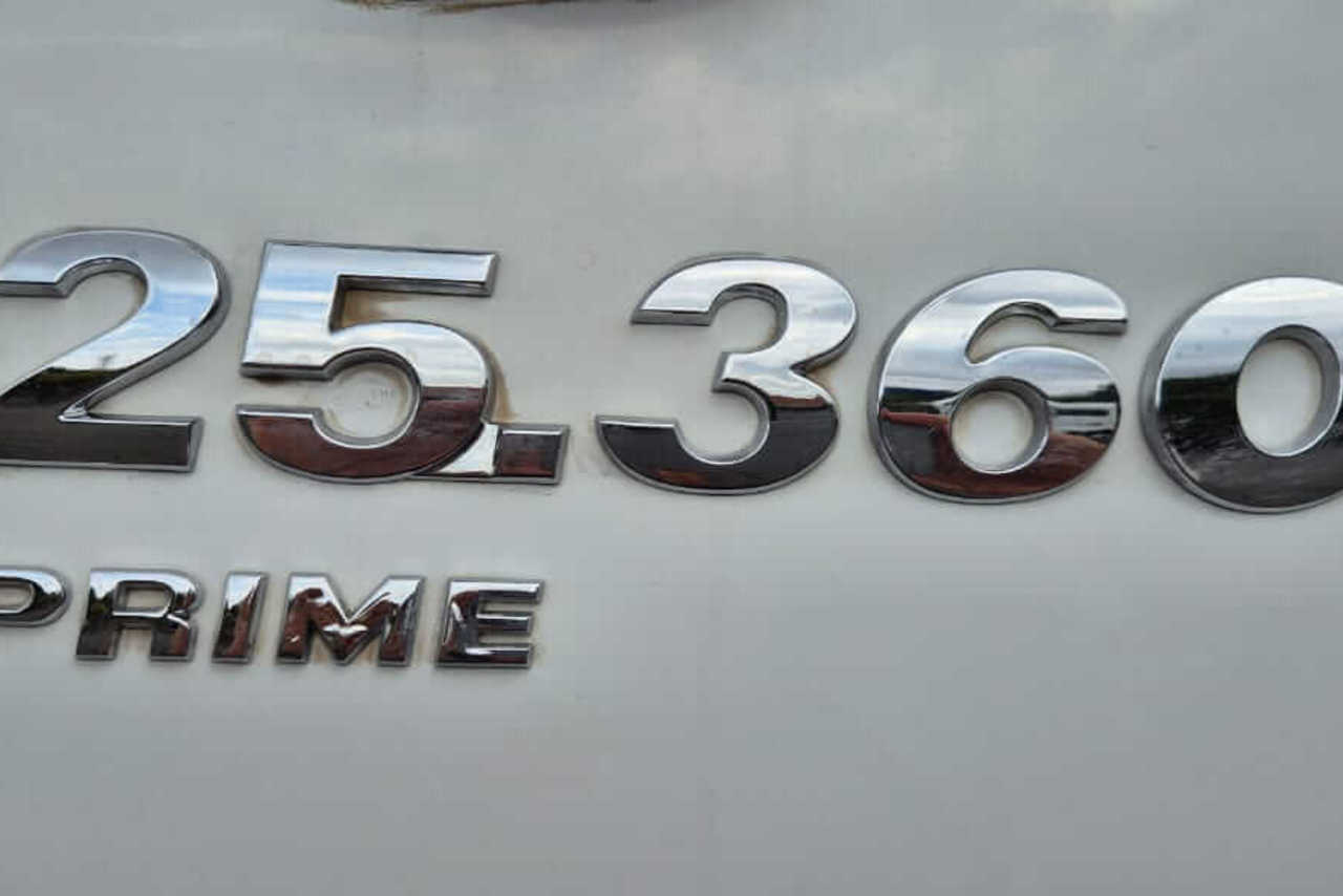 Volkswagen 25-360 6x2 Constellation - 18/19 3