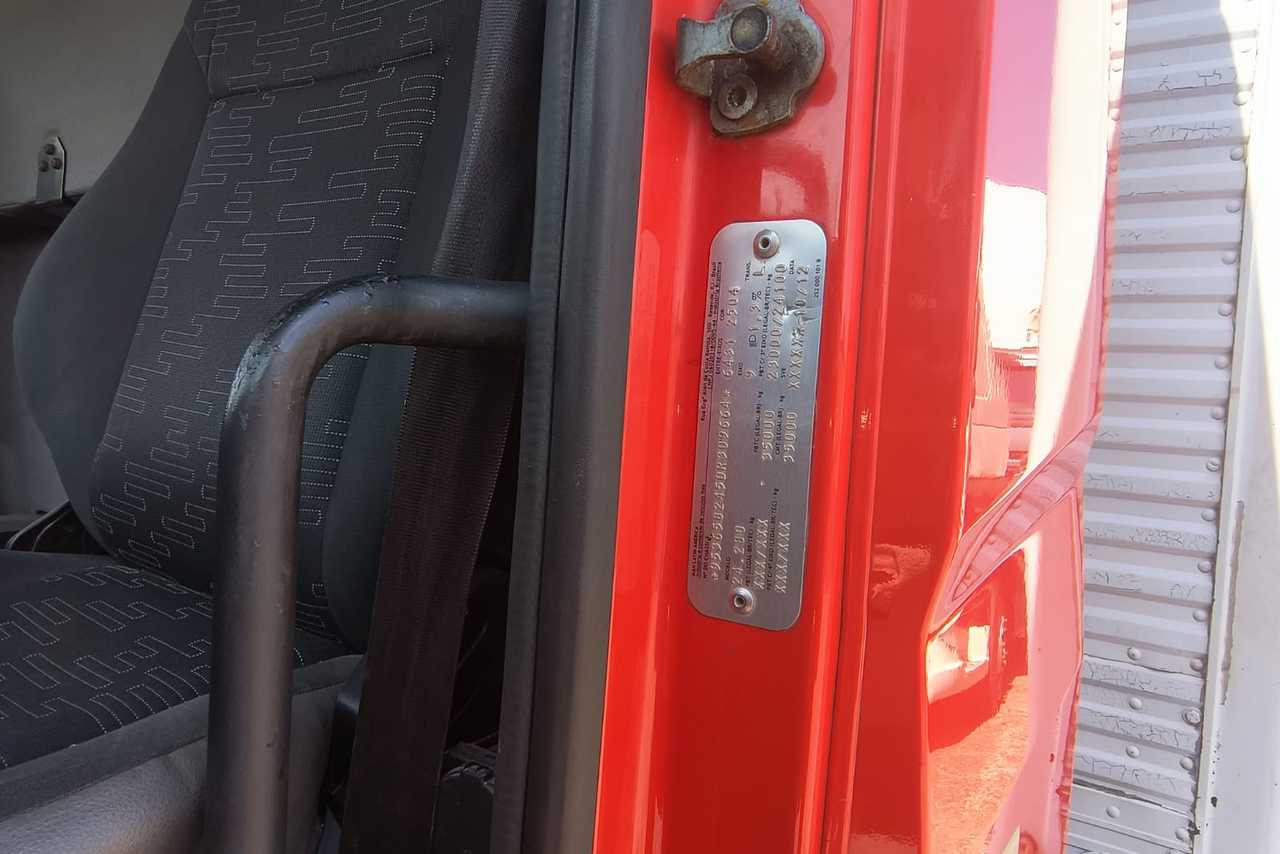 Volkswagen 28-480 6x2 Meteor - 12/13 8
