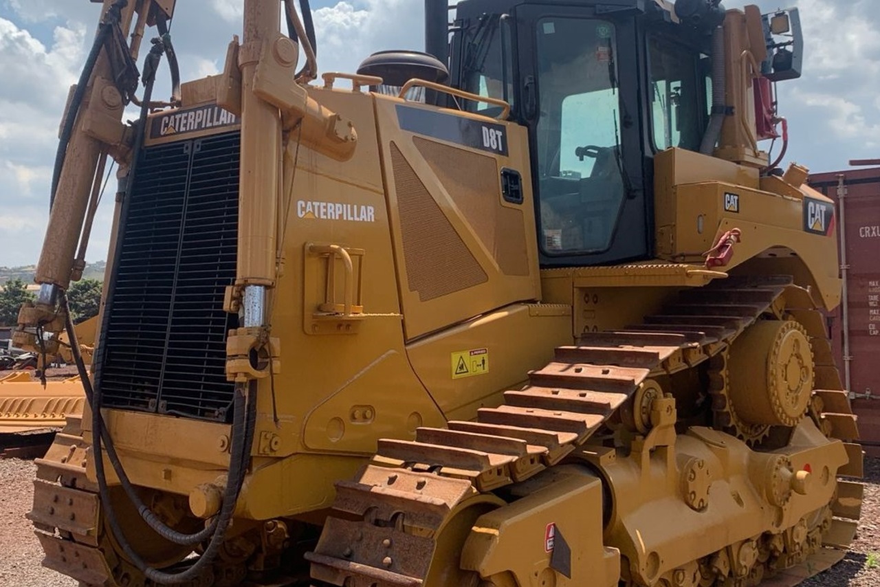 Caterpillar D8T - 09/09 3