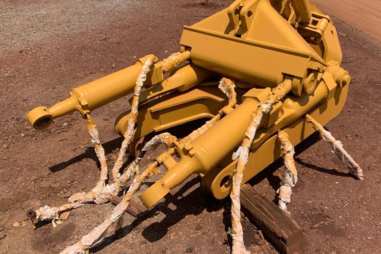 Caterpillar D8T - 09/09 6