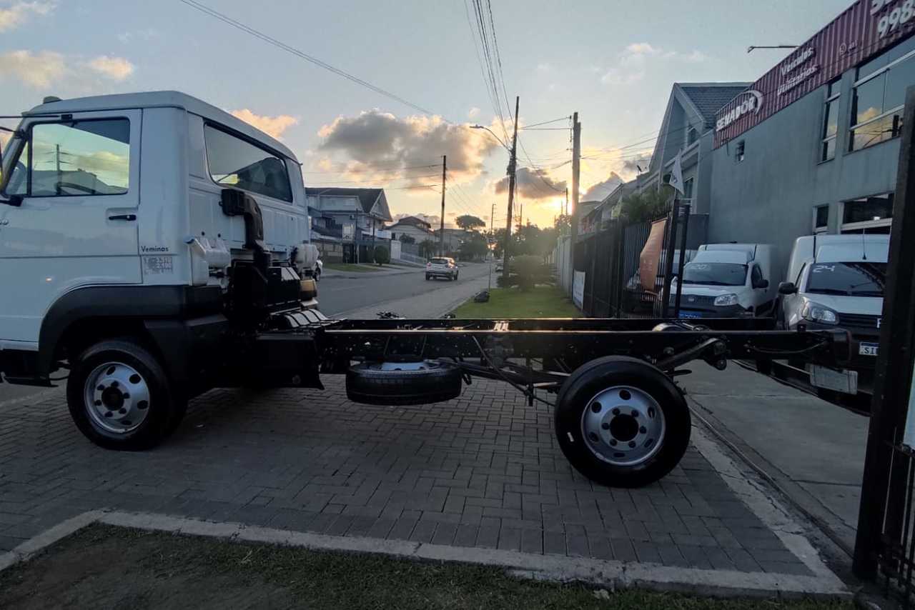 Volkswagen 5150 Delivery - 17/18 12