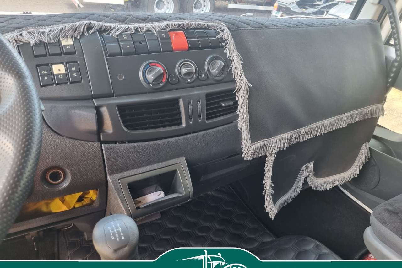 Iveco Tector 240E28 - 12/13 7