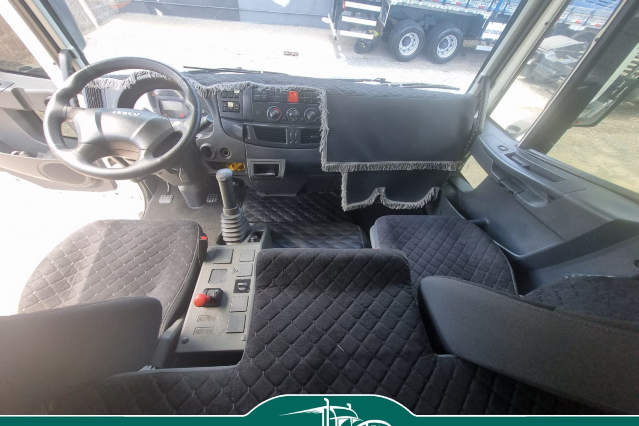 Iveco Tector 240E28 - 12/13 9