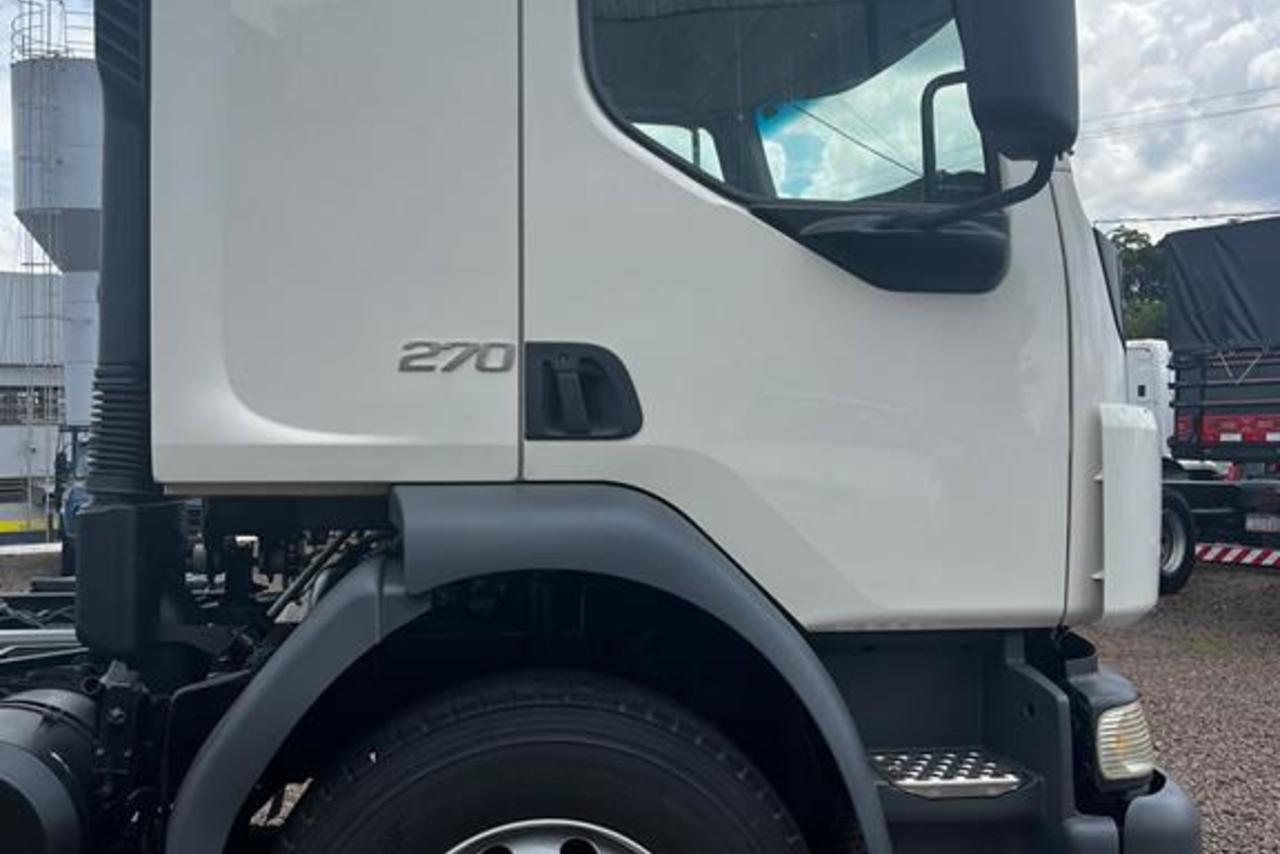 Volvo VM 270 - 14/14 5
