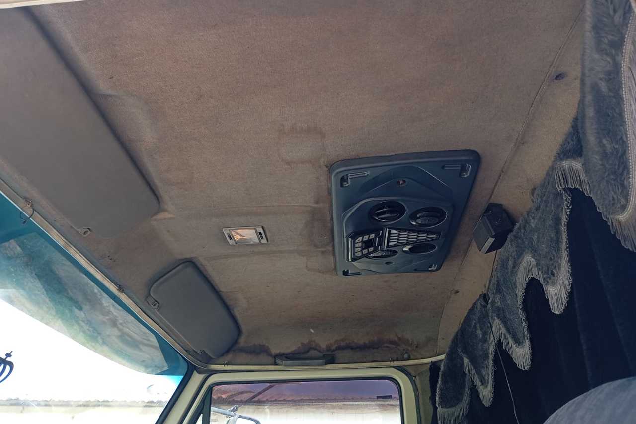 Volkswagen 24 220 - 06/06 4