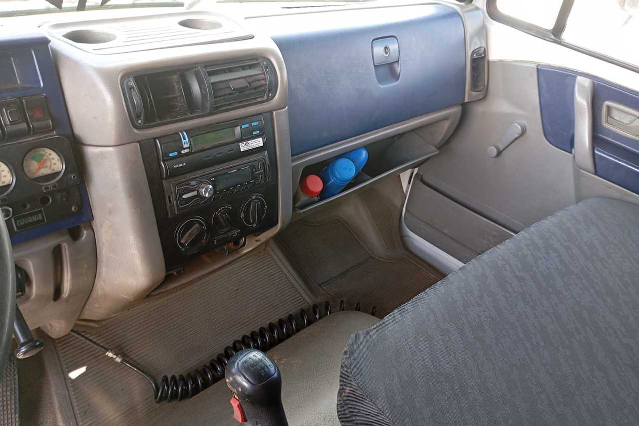 Volkswagen 24 220 - 06/06 7