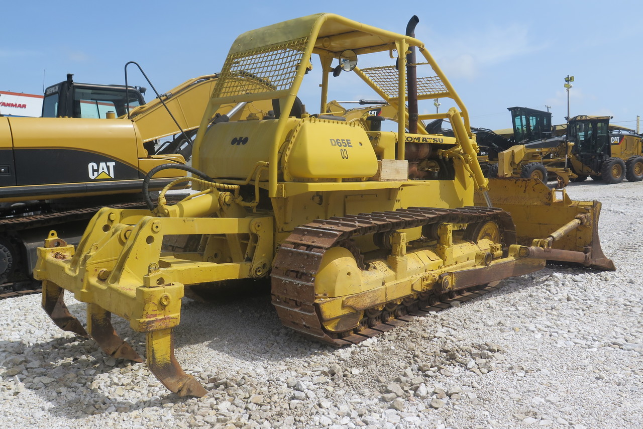 Komatsu D65 - 84/84 8