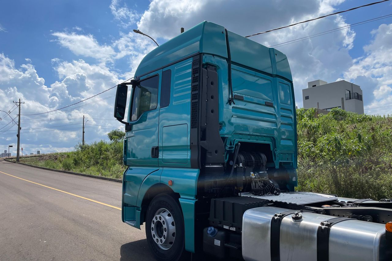 Volkswagen 28-460 6x2 Meteor - 24/24 4