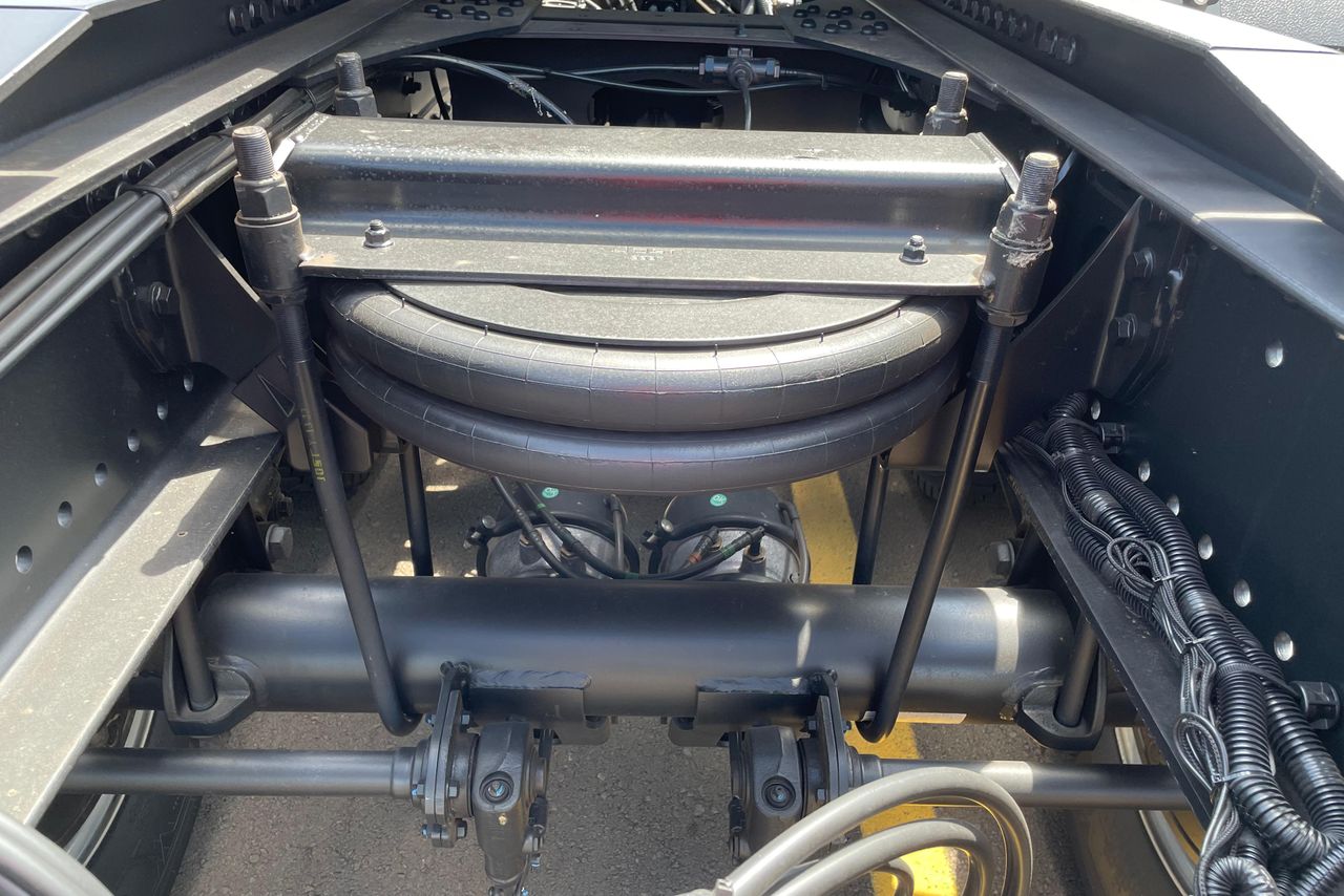 Volkswagen 28-460 6x2 Meteor - 24/24 6