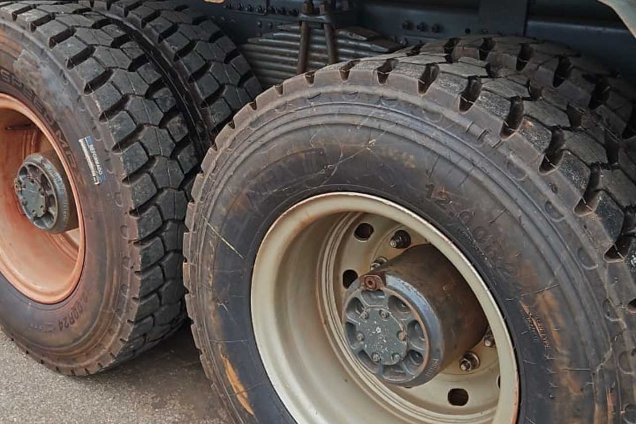 Volvo FMX 500 6x4 Euro 5 - 20/20 11