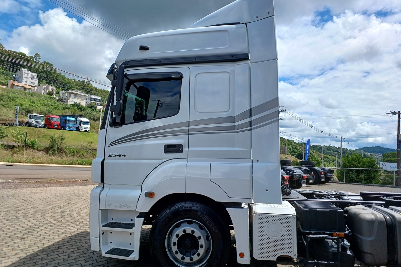Mercedes Benz Axor 2544 - 21/21 5