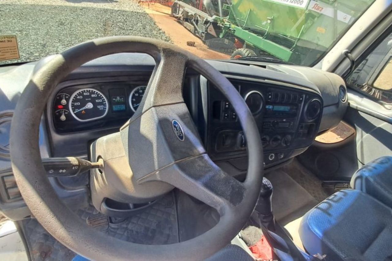 Ford Cargo 1519 - 13/13 11