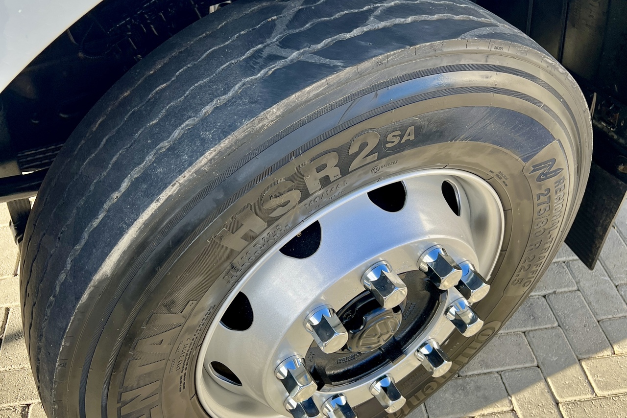 Volkswagen 14 210 - 23/23 18