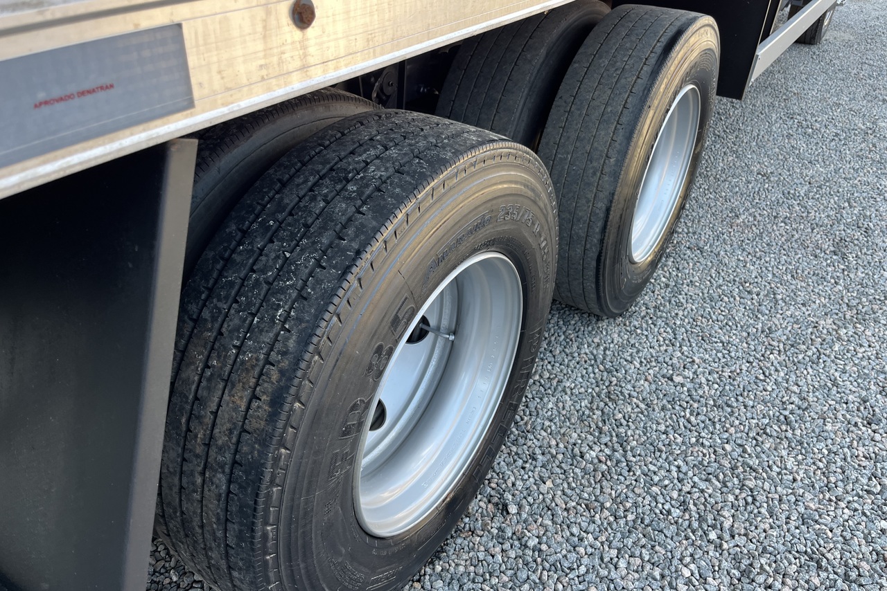 Ford Cargo1119 - 18/19 6