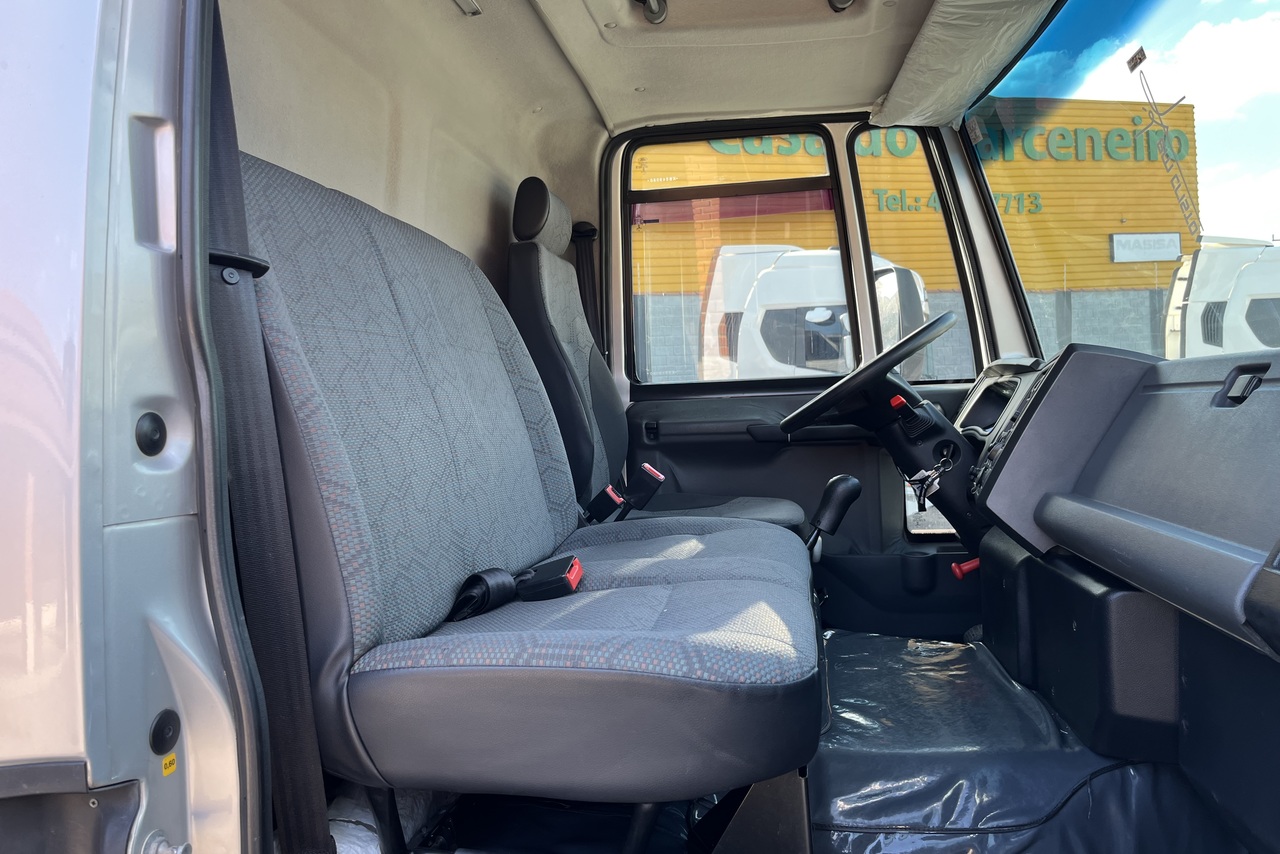 Ford Cargo1119 - 18/19 9