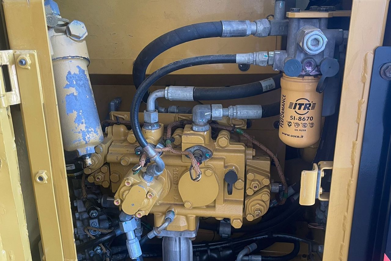 Caterpillar 313D2L - 18/18 8