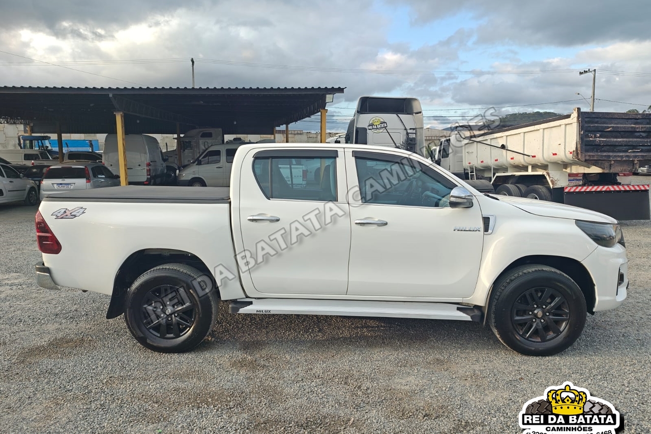 Toyota  HILUX CD4X4  - 17/17 4