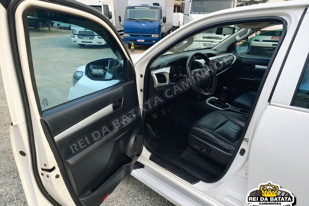 Toyota  HILUX CD4X4  - 17/17 5