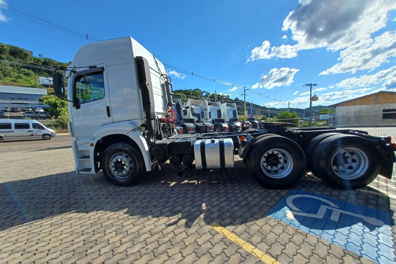 Volkswagen 25 390 - 13/14 2