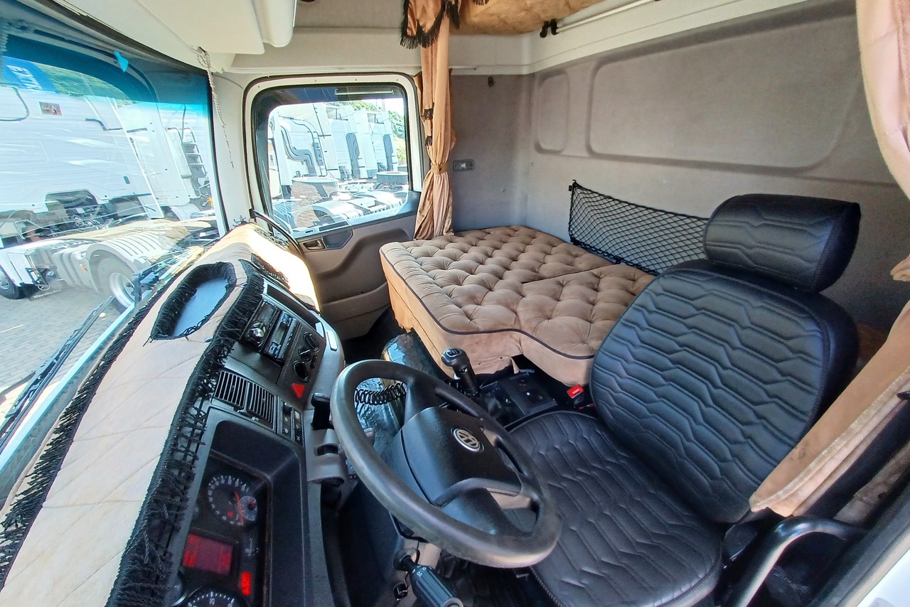 Volkswagen 25 390 - 13/14 14