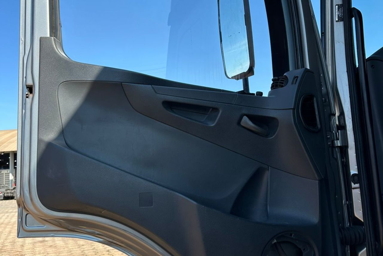 Mercedes Benz Axor 2644 - 17/18 4