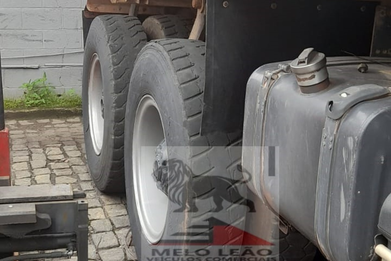 Scania 400 -  19